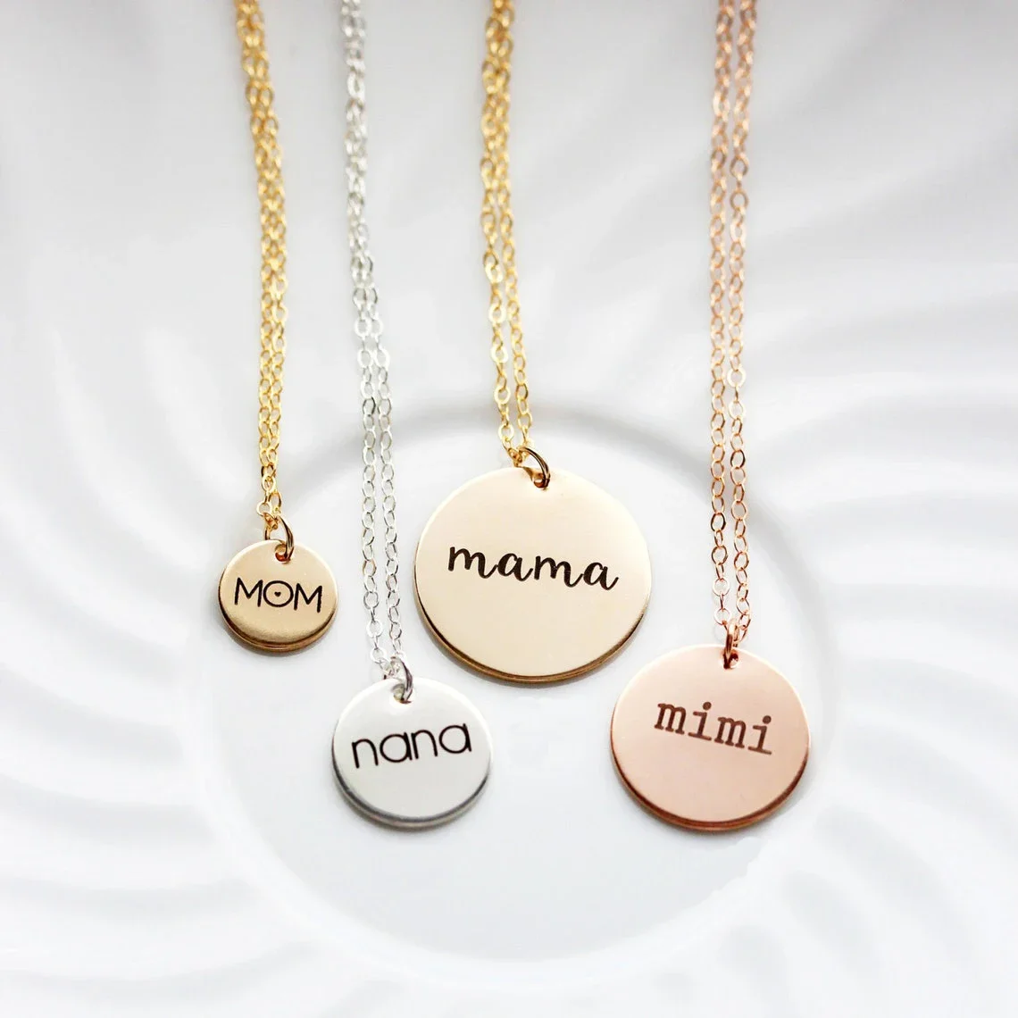 Niestandardowe grawerowane imi – Birth Flower Necklace recenzja i cena